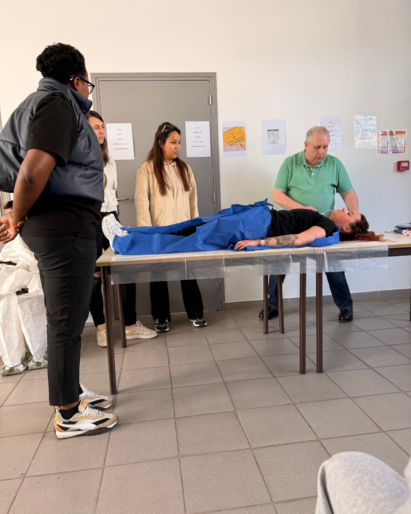 Les équipes hospitalières formées aux risques NRBC-E : une préparation essentielle face aux situations d’exception